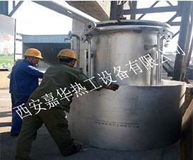 高爐煤氣火炬頭正在組裝