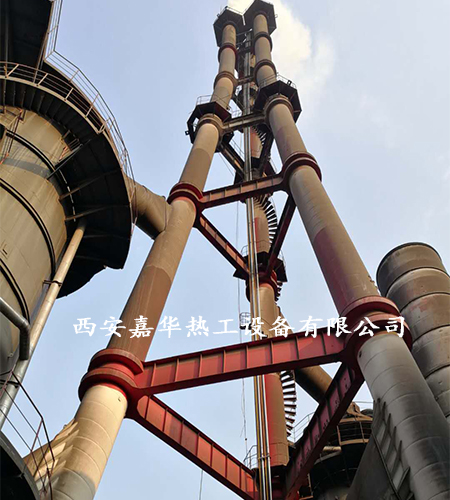 山東煉鋼廠轉(zhuǎn)爐煤氣放散點(diǎn)火施工中